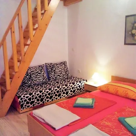 Anto شقة بولا