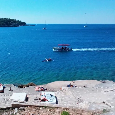 Anto شقة بولا